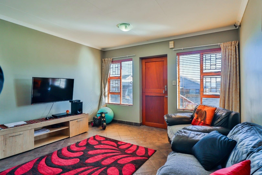 3 Bedroom Property for Sale in Heiderand Western Cape